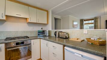 Køleskab, mikrobølgeovn, ovn, opvaskemaskine