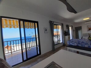 5 bedrooms, iron/ironing board, WiFi, bed sheets - Vacation Home 'Casa Hana Spectacular Ocean Views' with Sea View, Wi-Fi and Air Conditioning (Mogán)