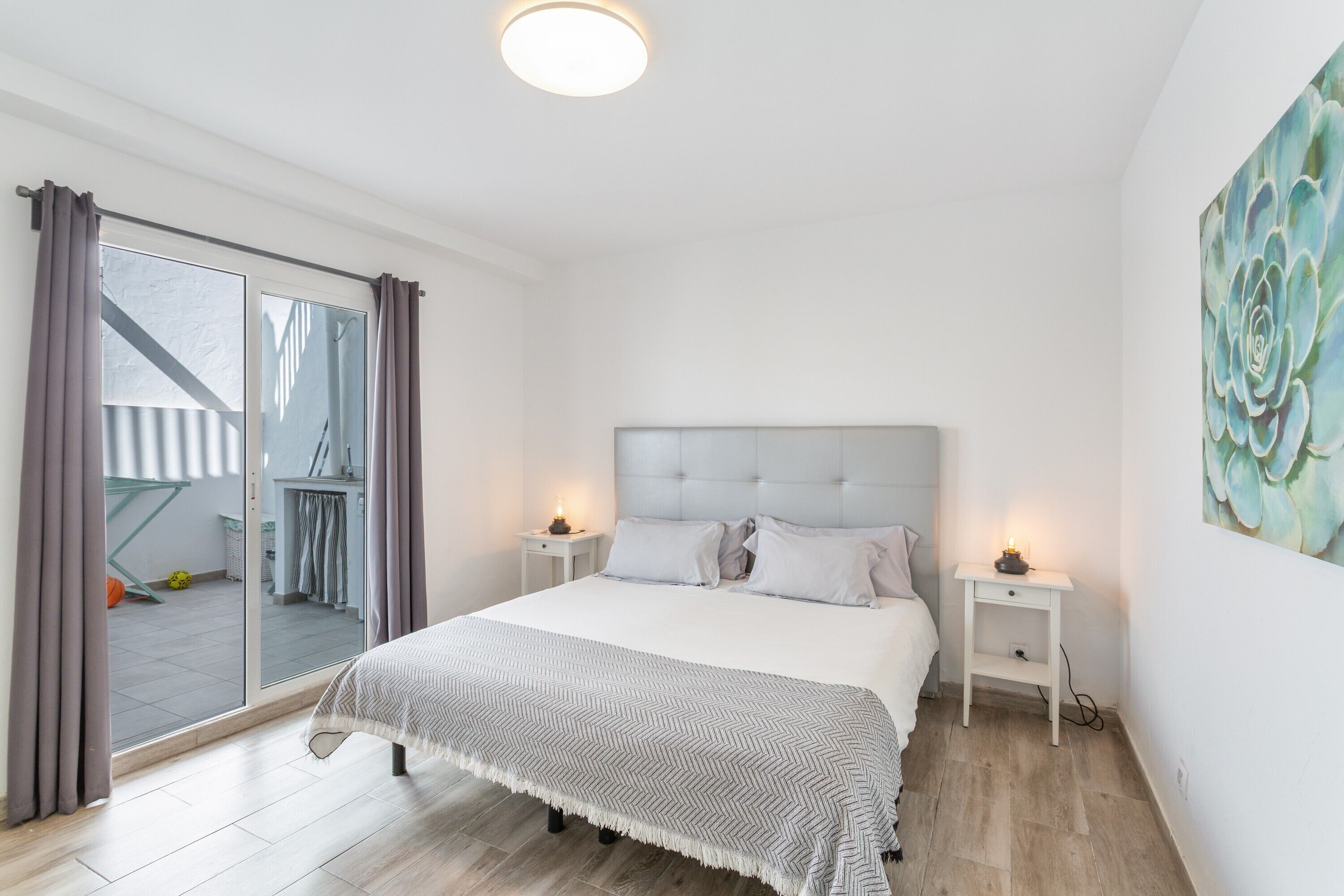 5 Schlafzimmer, Bügeleisen/Bügelbrett, WLAN, Bettwäsche