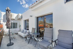 Terrace/patio - Casa Hana: Spectacular Ocean Views, Wi-Fi & Air Conditioning in Mogán (Mogán)