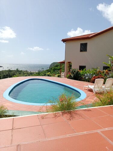 Exclusive Oceanfront Hideaway, FBSH, near UVF Airport, Great for Events!