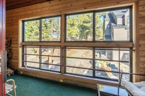 Interior - Walk to Ski Condo Near Slopes w/ Pool & Spa 624 (Mammoth Lakes)