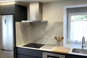 Private kitchen - Renovated rural house ideal for families, friends or couple getaways. (Cudillero)