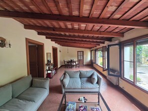 Superior Apartment, Patio, Garden View | Free WiFi - Posada de la Plaza (San Antonio de Areco)