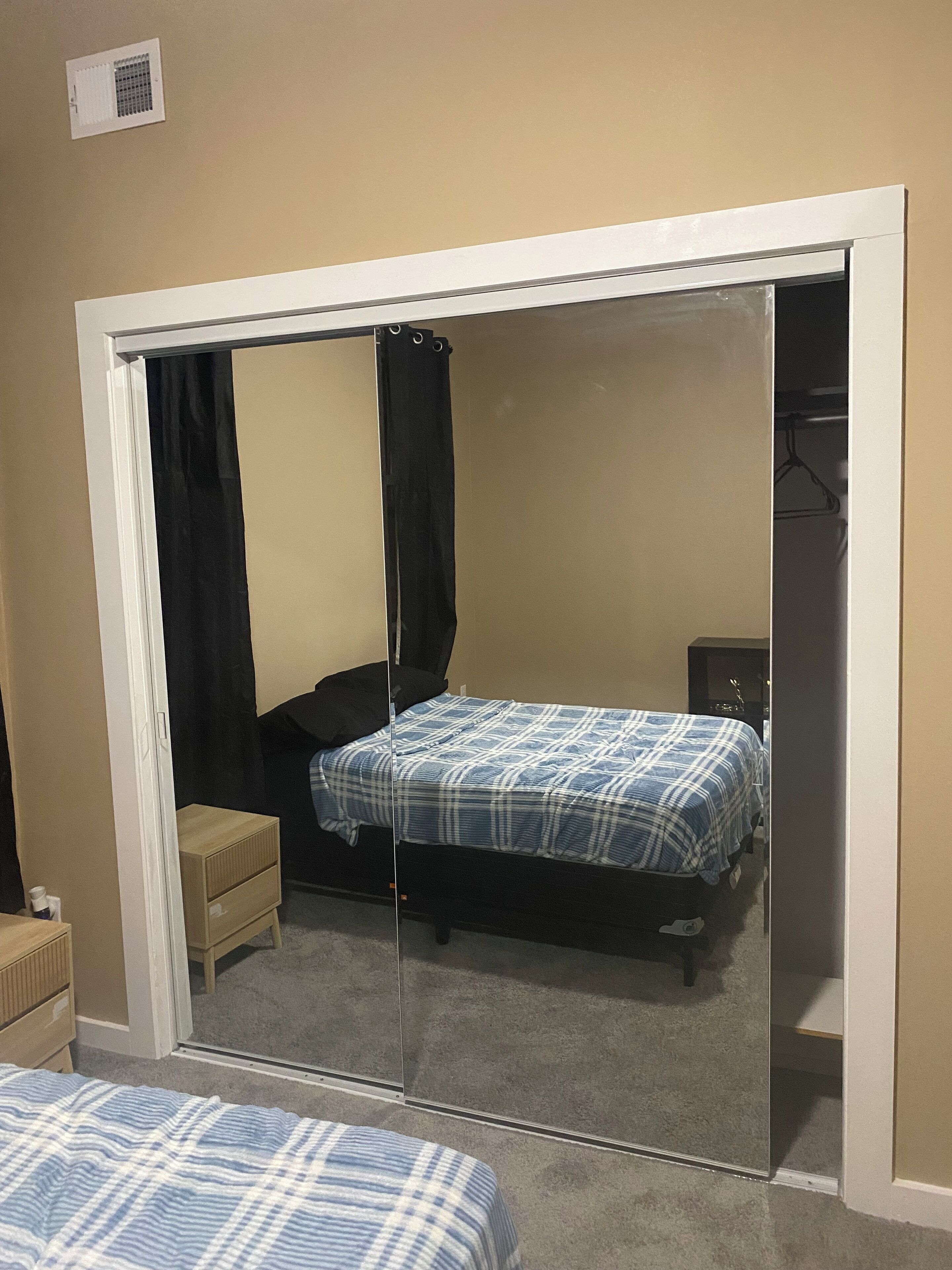 1 多间卧室、熨斗/熨衣板、WiFi、床单