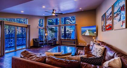 Luxury Slopeside Ski Haus | Hot Tub + Sauna | 12P