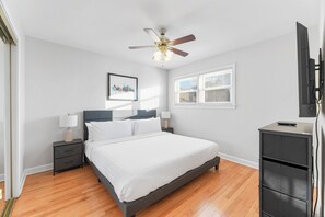 4 bedrooms, iron/ironing board, WiFi, bed sheets