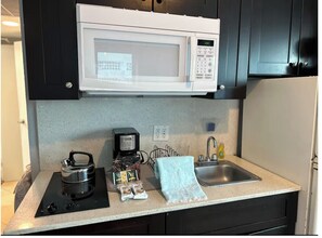 Stovetop - Miami Beach-front with Amazing Pool! (Miami Beach)