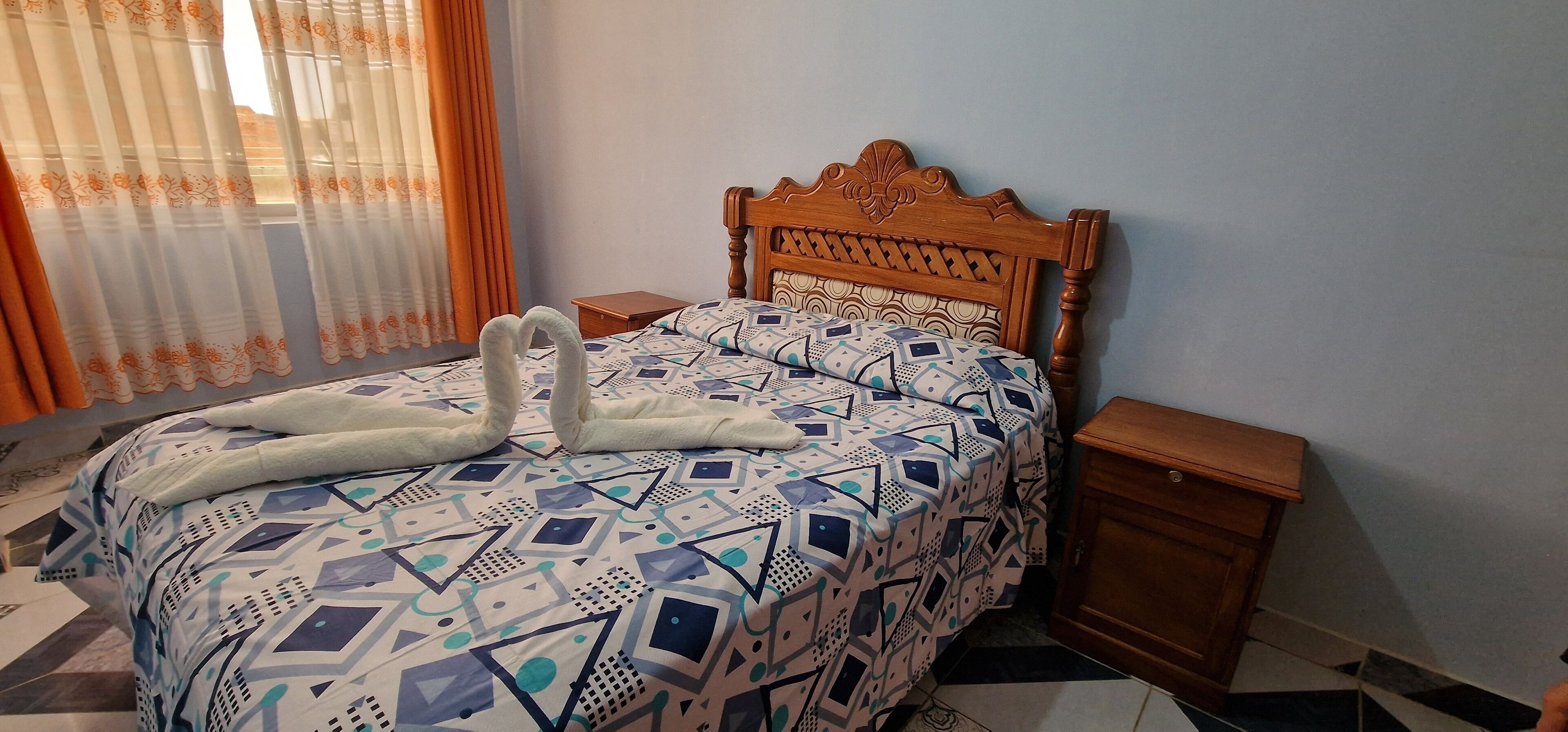 Comfort vierpersoonskamer, uitzicht op stad | Gratis wifi