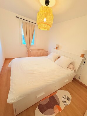 2 bedrooms, iron/ironing board, free WiFi, bed sheets - The Auvergne cocoon (Lapalisse)