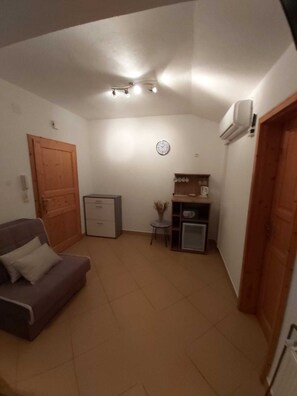 Interior - Pansion Dovodja - Close to the beach and the center - your vacation home / Apartment 4 (Vodice)