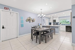 Deluxe Condo | Dining - Colonial Manor Condos - Fort Lauderdale (Fort Lauderdale)