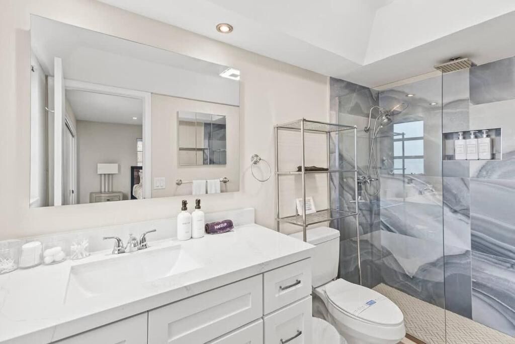 Deluxe-Apartment | Badezimmer | Badewanne, Haartrockner, Handtücher, Seife