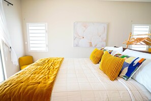 Unclassified image, 5 of 17, button