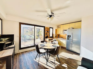 Unclassified image, 3 of 13, button - Terrasse Azur, 4 person apartment, large terrace (Bormes-les-Mimosas)