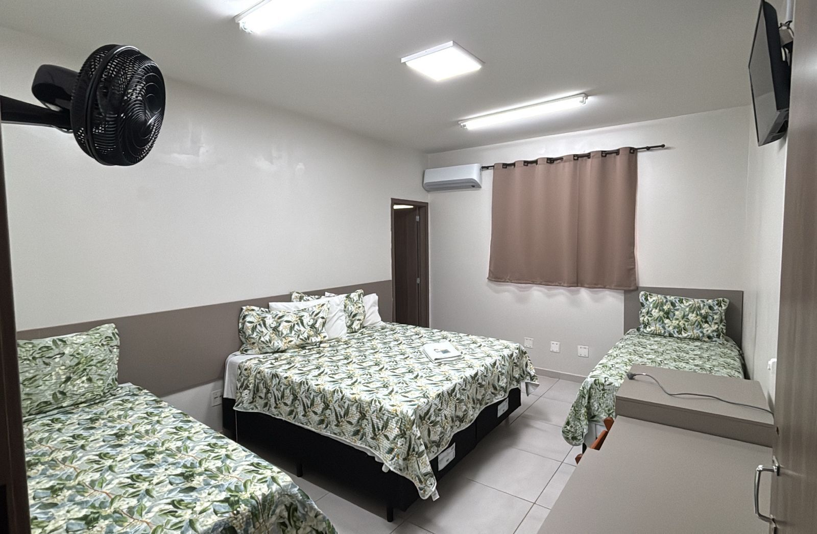 Free WiFi, bed sheets