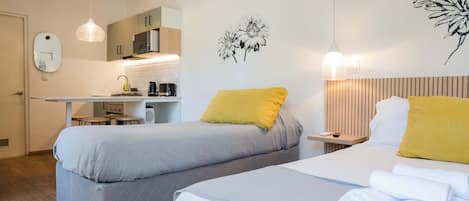 Iron/ironing board, free WiFi, bed sheets