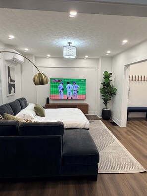 4 habitaciones, tabla de planchar con plancha, cuna de viaje y wifi