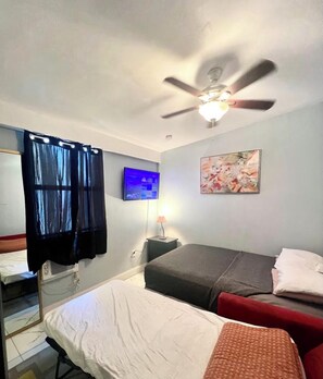 1 bedroom, iron/ironing board, WiFi, bed sheets - Wonderful 1-bedroom backyard in Fort Lauderdale (Fort Lauderdale)