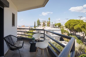 Property grounds - Athenian Riviera Luxurious Residence, Apartment (Alimos)