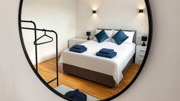 3 chambres, bureau, fer et planche à repasser, Wi-Fi gratuit