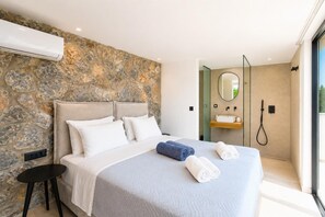 Iron/ironing board, WiFi, bed sheets - Villa Celestia - Two Bedroom Villa, Sleeps 5 (Afandou)
