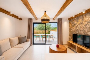 TV - Villa Aurelia - Two Bedroom Villa, Sleeps 5 (Afandou)