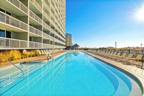 Pool - Pelican Beach Resort · Ocean Views | 3 Pools, Hot Tub, Courts, Gym & Balcony (Destin)