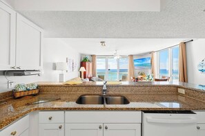 Interior - Pelican Beach Resort · Ocean Views | 3 Pools, Hot Tub, Courts, Gym & Balcony (Destin)