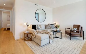 Living area - Sunny 2BR Mission Apartment Near Dolores Park, Cafes & Transit (San Francisco)