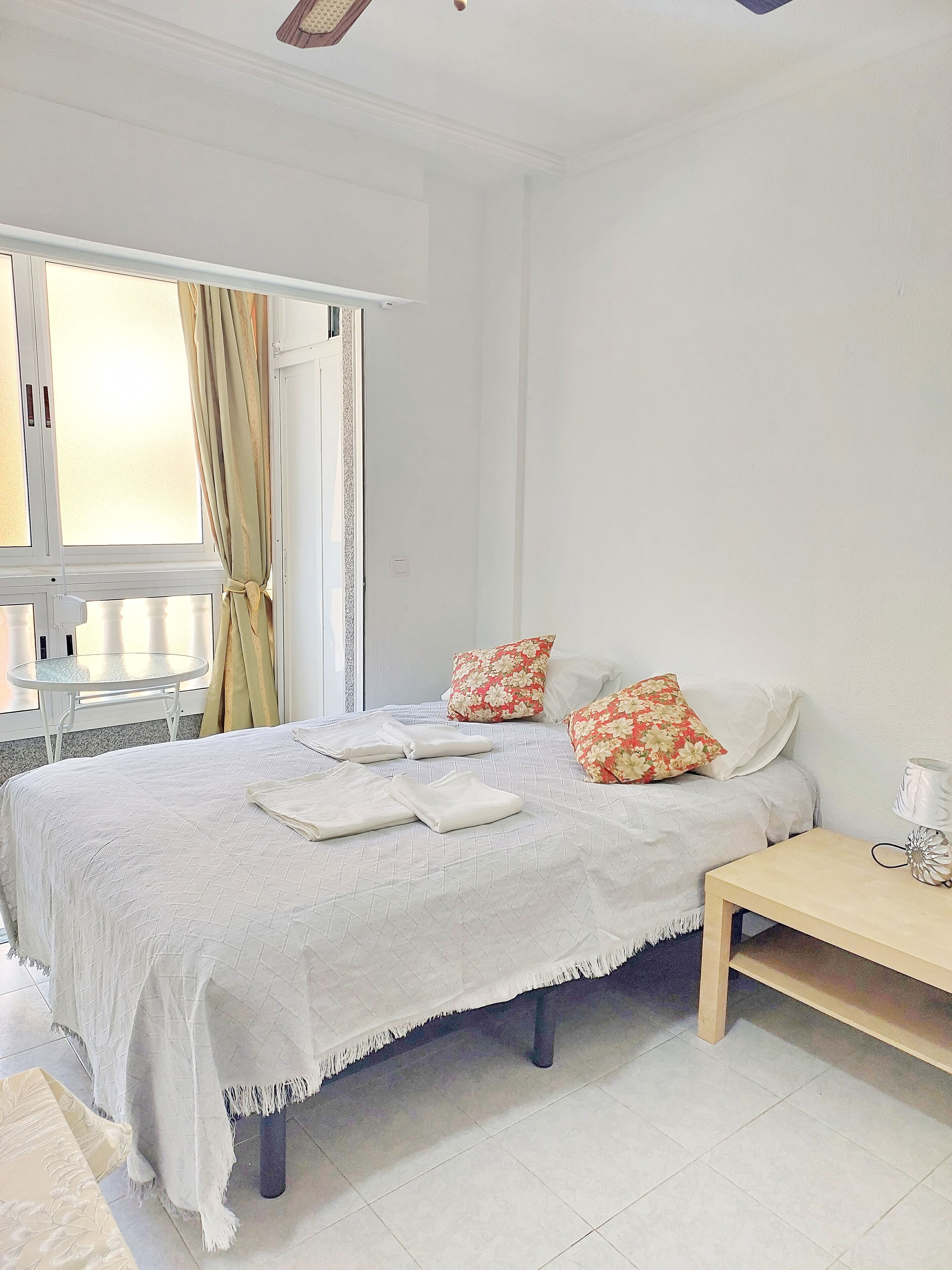 1 soveværelse, strygejern/strygebræt, internetforbindelse, sengetøj