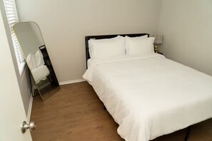 3 slaapkamers, een bureau, een strijkplank/strijkijzer, gratis wifi