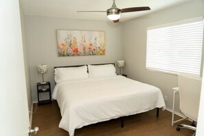 3 chambres, bureau, fer et planche à repasser, Wi-Fi gratuit