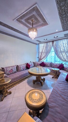 Abraj Dubai - Luxury LovelyStay