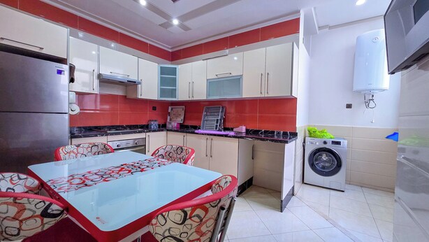 Deluxe Apartment, Balcony, City View | Private kitchen - Abraj Dubai - Luxury LovelyStay (Larache)