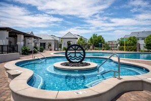 Pool - The Costner ` A Peaceful Getaway` (Hurricane)