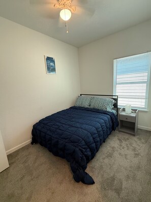 3 bedrooms, iron/ironing board, Internet, bed sheets