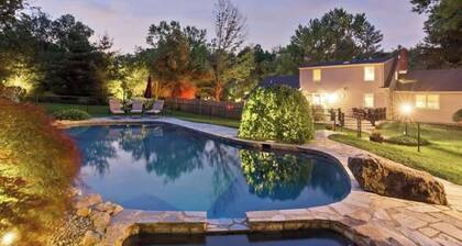 WORLD CUP NJ-Luxe Family & Group Home-Walk to Train-Heated Pool & Spa-Sleeps 10