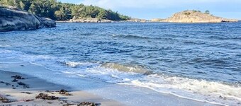 6 Person Holiday Home in Stromstad