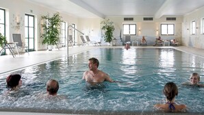 House | Pool | Indoor pool, outdoor pool - Familienfreundliches Feriendomizil im Landhausstil im Vital Camp Bayerbach (Bayerbach)