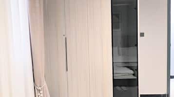 Deluxe Apartment, Balcony, Hill View | Free WiFi