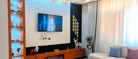 Apartemen Deluks, balkon, pemandangan bukit | Wi-Fi gratis
