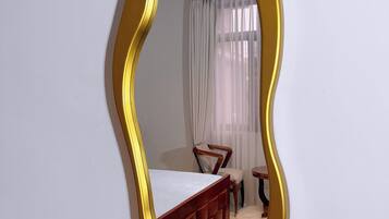 Apartamento Deluxe, balcón, vistas a la colina | Wifi gratis