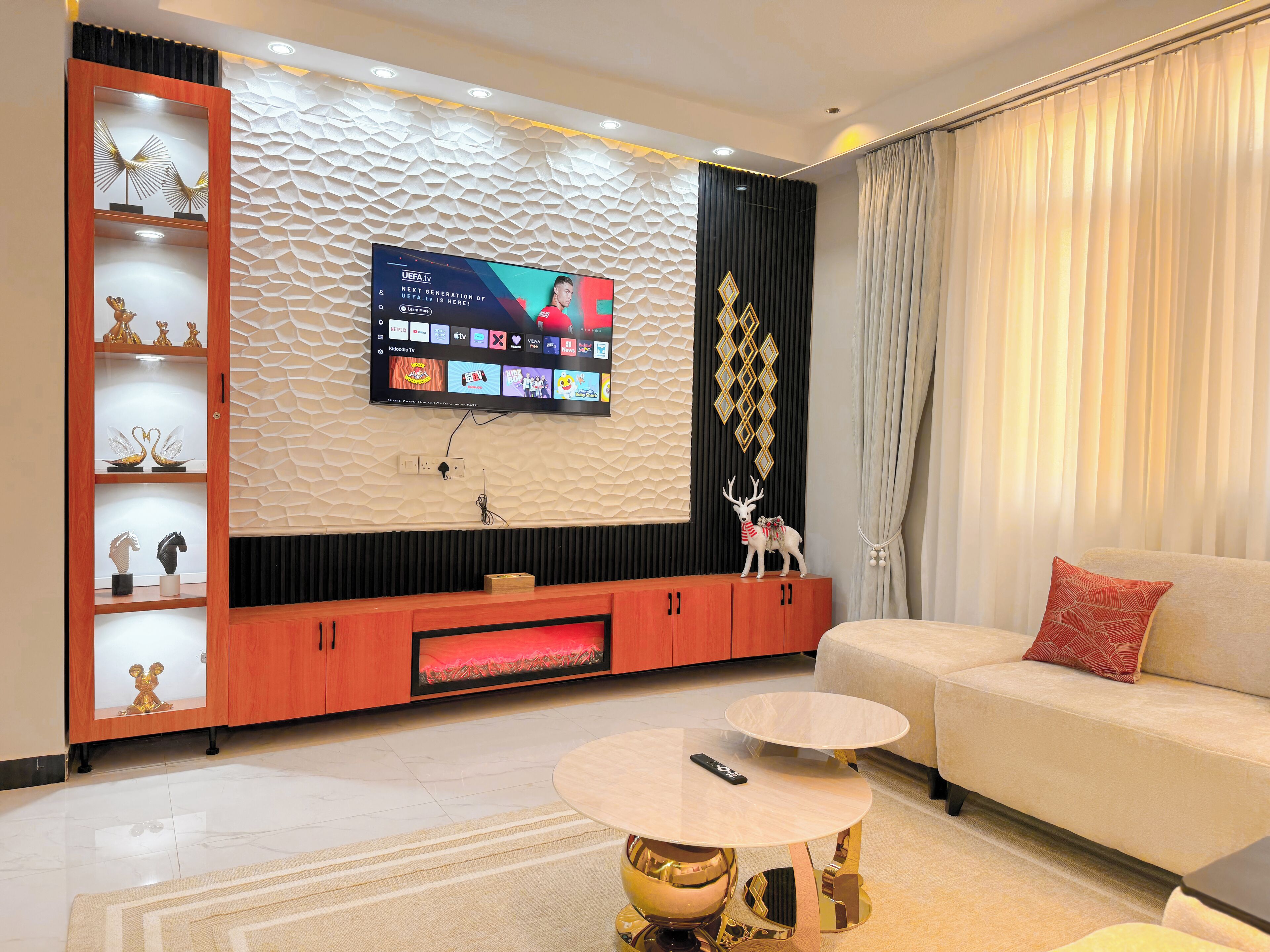 Apartamento Deluxe, balcón, vistas a la colina | Zona de estar