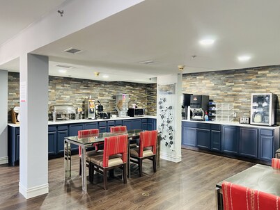 Americinn By Wyndham Rawlins