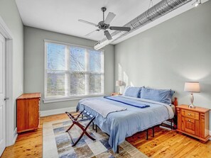 1 quarto, ferros/tábuas de passar roupa, Wi-Fi, roupa de cama
