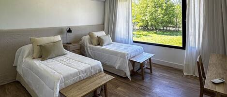 4 bedrooms, free WiFi, bed sheets