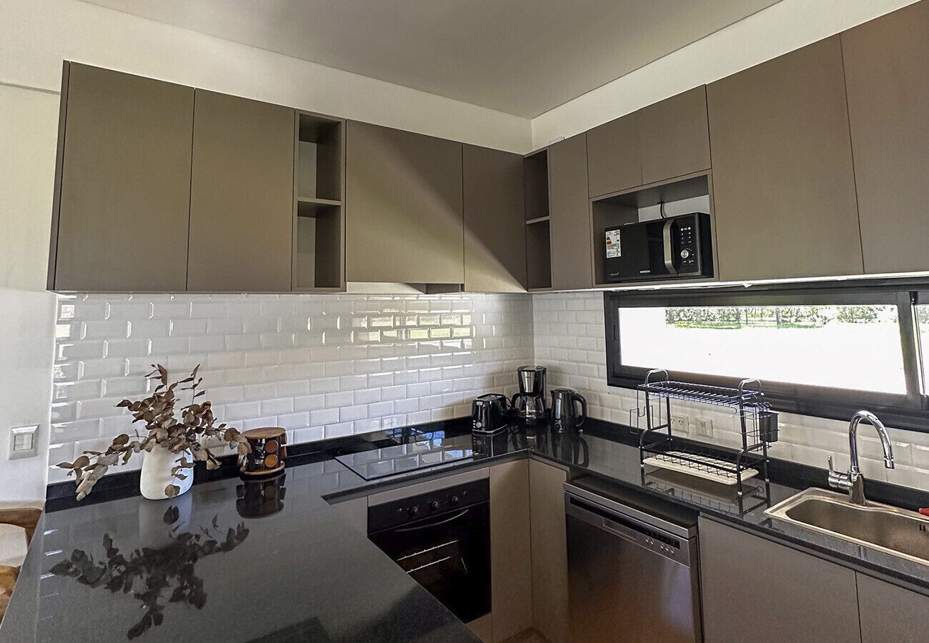 Réfrigérateur, micro-ondes, four, lave-vaisselle