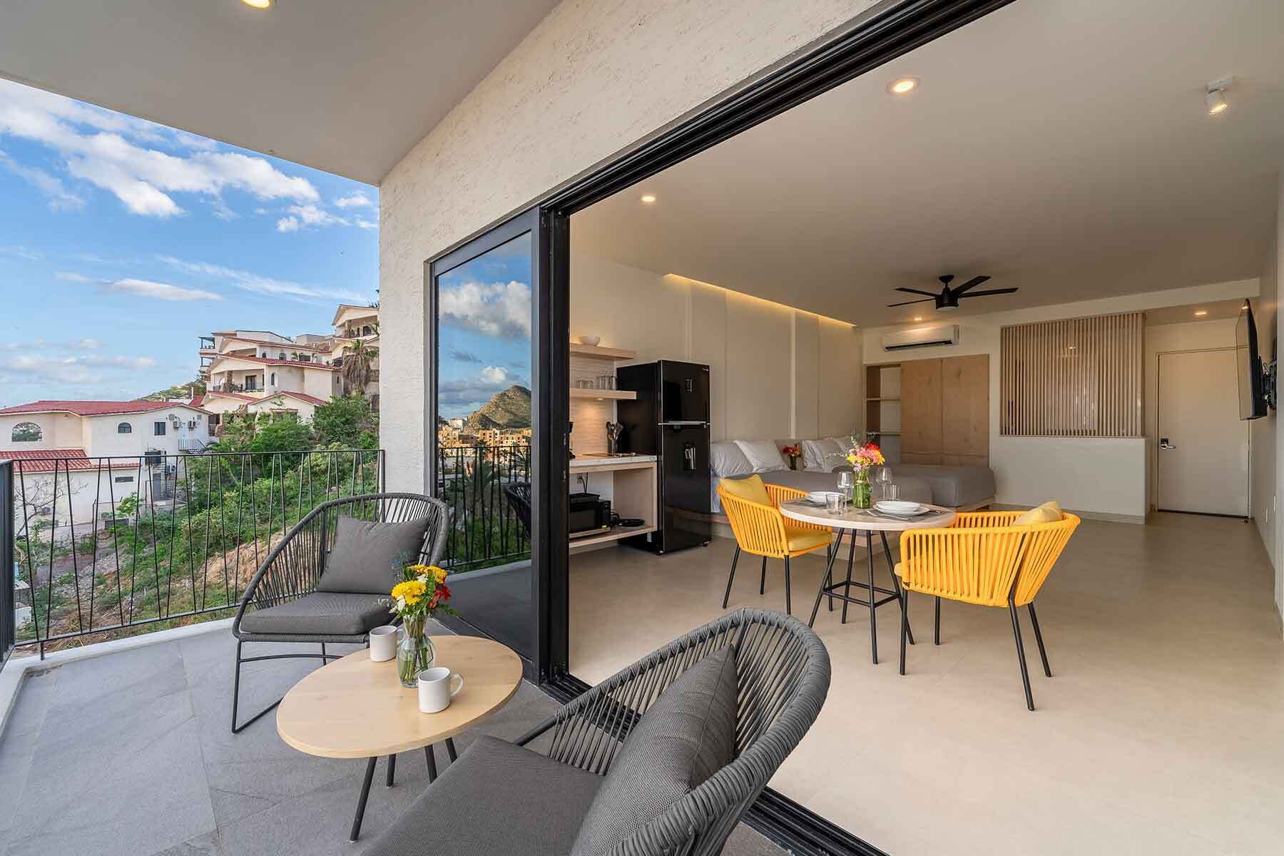 Studio Suite, 2 Queen Beds, City View | Balcony