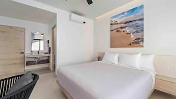 Apartment, 1 King Bed, City View | In-room safe, iron/ironing board, free WiFi, bed sheets